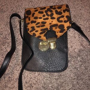 Wallet purse with easy phone access